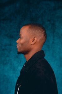 Need that extra sharpness for a shoot or event? We offer temporary enhancements to define your hairline and boost your look.